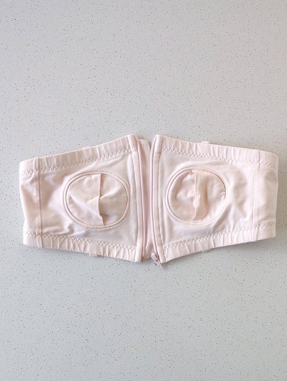 Lansinoh Light Pink Hands-Free Breast Pump Bra with Front Zipper